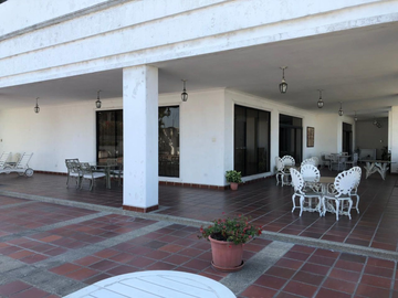 Edificio en Venta en Lomas de Urdesa, Guayaquil, Ecuador