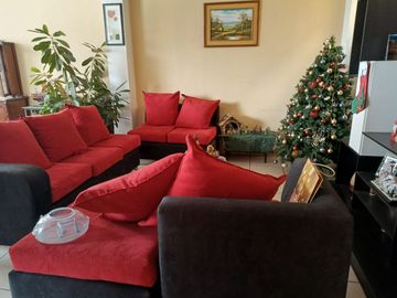 Excelente oportunidad de Inversión, casa en el Centro de Cotacachi