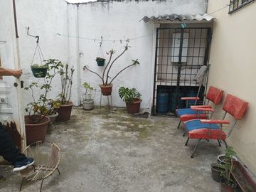Excelente oportunidad de Inversión, casa en el Centro de Cotacachi
