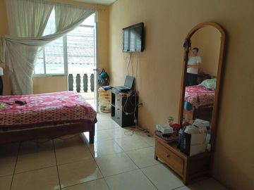 Excelente oportunidad de Inversión, casa en el Centro de Cotacachi