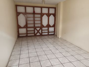 Venta casa en el Centro de Cotacachi 121m2