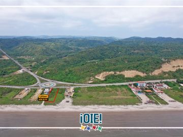 En venta: Lote frente al mar en Canoa, Manabi