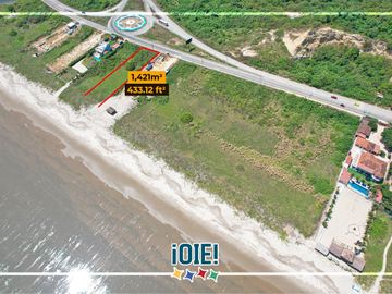 En venta: Lote frente al mar en Canoa, Manabi