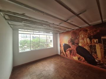 **¡VENTA EXCLUSIVA! HERMOSA CASA EN URB. SANTA CATALINA – LA VICTORIA 🏡✨**