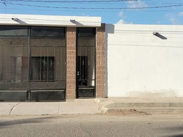 CASA EN VENTA COMPLETAMENTE RENOVADA AL NORTE DE LA CD.