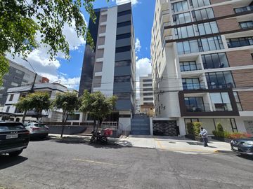 Venta Local u oficina interior en PB, calle La Razón entre el Mercurio y El Comercio, 42.26 M2 útil más un parqueadero  $69.500