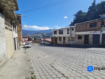 En venta casa rentera sector El Pedestal, cerca de la clínica Medilab y a pasos del centro de la ciudad.