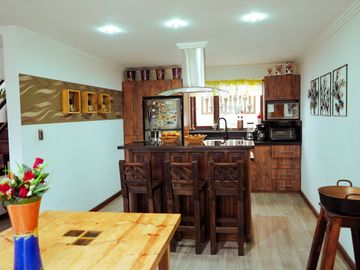 Casa en Venta, Sector Rocas de Misicata, Cuenca