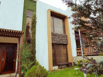 Casa en Venta, Sector Rocas de Misicata, Cuenca