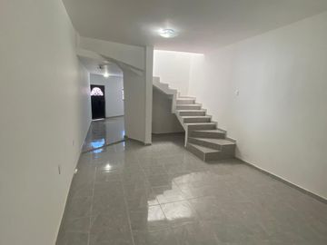VENTA DE CASA POR AV. MORALES SAUCITO