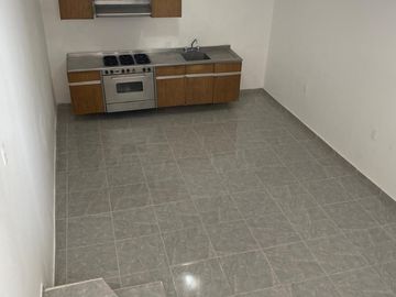 VENTA DE CASA POR AV. MORALES SAUCITO