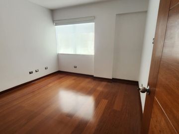 LINDO FLAT 192M2 CON VISTA PARCIAL A PARQUE - SAN BORJA