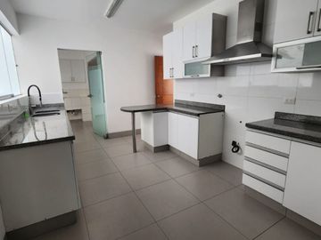 LINDO FLAT 192M2 CON VISTA PARCIAL A PARQUE - SAN BORJA