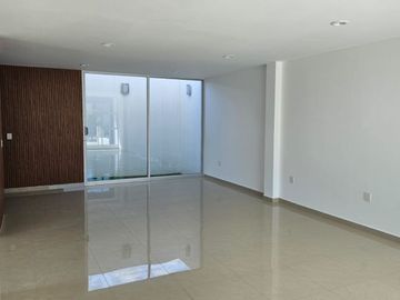 Venta de casa en Pachuca 4 recamaras con Roof Garden, en Ramon G. Bonfil,  Zona plateada y Galerias Pachuca