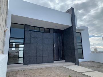 VENTA DE CASA NUEVA A 10 MIN DEL AURRERA DE PROVIDENCIA Y A 15 MIN DE UAEH