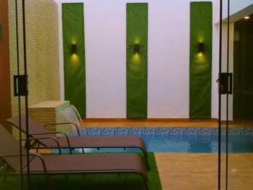 VENTA CASA MODERNA 2 PISOS URB. MOCHICA (LPADILLA)