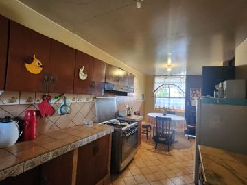 Se Vende Casa Por Remodelar En Avenida Monterrico Sur -Surco
