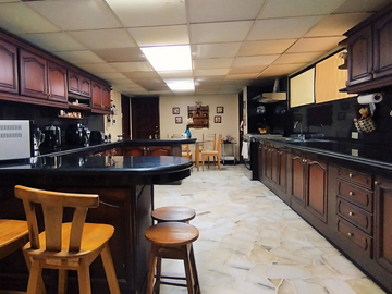 Casa en Venta en Lomas de Urdesa, Guayaquil, Ecuador