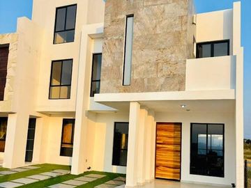 Venta de casa en Tizayuca 3 recamaras 3 baños completos a 5 min de Carr. México-Pachuca.