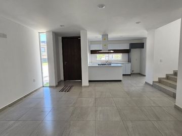 Venta de casa en Pachuca 4 recamaras Ramon G. Bonfil  a 15 minutos de Zona Plateada y Galerias Pachuca