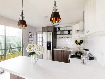 VENTA DE CASA A 10 MIN DE PLAZA EXPLANA Y CARR MEX-PACHUCA