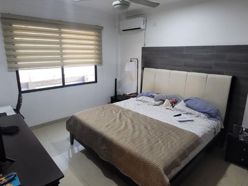 Casa en Venta en Samborondon Km4.5, Urb Atlantis, Ecuador