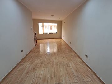 Precio de Remate se vende Segundo piso + azotea San Martin de Porres