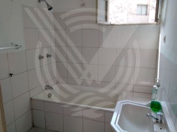 SE VENDE DEPARTAMENTO TIPO CASITA EN JESÚS MARIA. CERCA A VARIOS DISTRITOS!