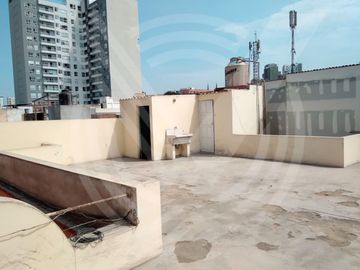 SE VENDE DEPARTAMENTO TIPO CASITA EN JESÚS MARIA. CERCA A VARIOS DISTRITOS!