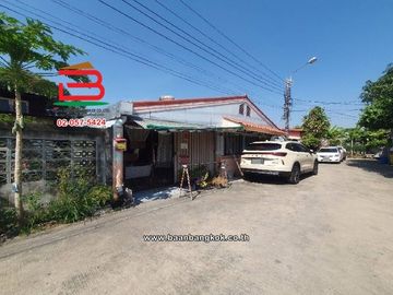 บ้านเดี่ยว ซอยอ่อนนุช 66 แยก 19-9 & ซอยอ่อนนุช 70/1 เนื้อที่ 53 ตารางวา แขวงประเวศ(คลองประเวศฝั่งใต้) เขตประเวศ(พระโขนง) กรุงเทพมหานคร