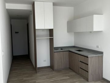 Venta de suite en Cumbayá cerca de la USFQ, Paseo San Francisco, bancos, a pocos metros de la Interoceánica.