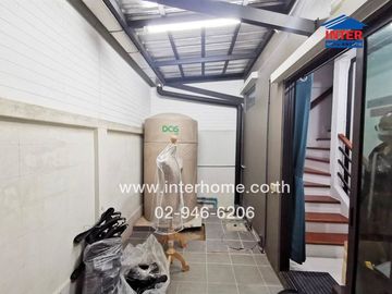 3-storey townhouse, 17.6 sq.w., Supalai Urbana Village, Chaeng Watthana-Pak Kret, Sukhaprachasan Soi 3, Tiwanon-Chaeng Watthana Road, Pak Kret, Nontha