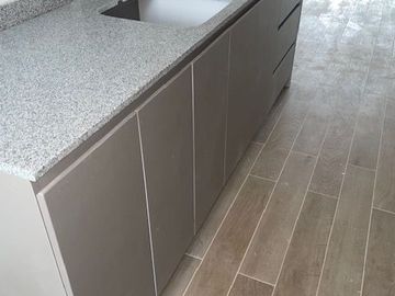VENTA DE DEPARTAMENTOS MUY ILUMINADOS, BALCON, 3 DORM. ESTAR, ESTRENO, MAGDALENA