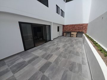 Venta Departamento Duplex 1er piso Miraflores