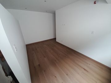 Venta Departamento Duplex 1er piso Miraflores