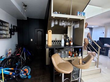 Vendo Casa en La Joya de 3 Dorm. y Garage Techado, 136 m² de Construccion.