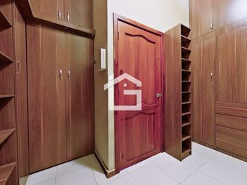 Casa Con Piscina En Venta en El Cambio, Provincia de El Oro