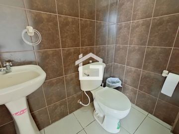Casa Con Piscina En Venta en El Cambio, Provincia de El Oro