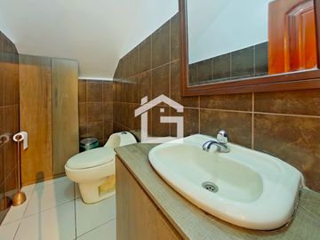 Casa Con Piscina En Venta en El Cambio, Provincia de El Oro