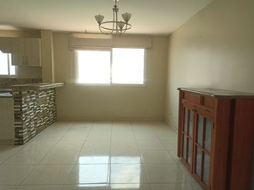 EN VENTA CASA MÁS DEPARTAMENTO CUMBRES- CEIBOS