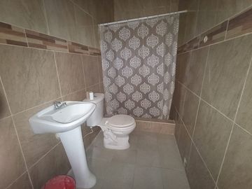 EN VENTA CASA MÁS DEPARTAMENTO CUMBRES- CEIBOS