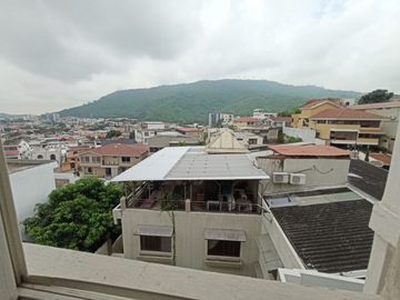 EN VENTA CASA MÁS DEPARTAMENTO CUMBRES- CEIBOS