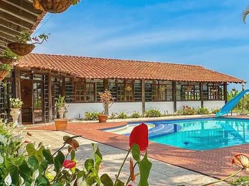 VENTA CASA CAMPESTRE EN EL EJE CAFETERO