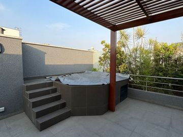 Pent House de 282 m² Totalmente Impecable en con Vista a La Calle en San Borja