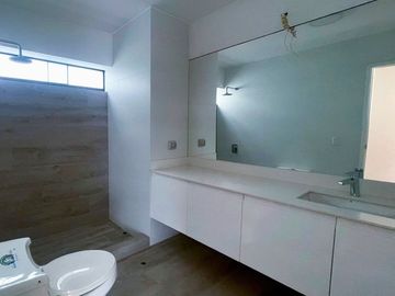 Surco CHACARILLA - Dúplex PRIMER PISO Frente a PARQUE de 3-4dorm + Terraza + 2cocheras