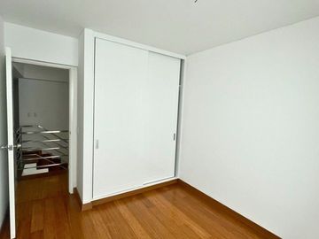 Surco CHACARILLA - Dúplex PRIMER PISO Frente a PARQUE de 3-4dorm + Terraza + 2cocheras