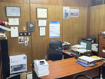 En Venta - ¡Local Estratégico en Gamarra en Venta! Perfecto Para tu Negocio