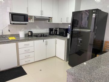 VENTA DE HERMOSO DEPARTAMENTO AMOBLADO EN PLAYA EL REVES EN PUNTA NEGRA