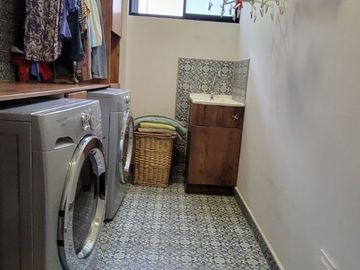 vendo preciosa casa de lujo en San Patricio, Cumbayá