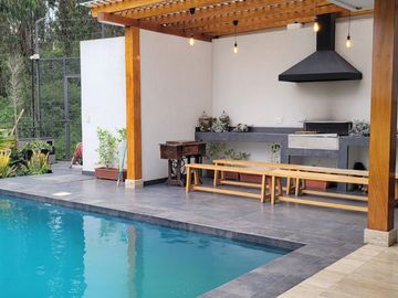 vendo preciosa casa de lujo en San Patricio, Cumbayá